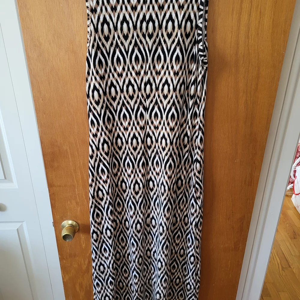 LuLaRoe Black and White Diamond Maxi Dress - Picture 2 of 4